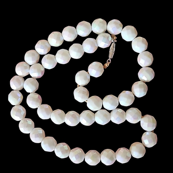 Vintage Milk Glass Iridescent Faceted 16" Necklace - Picture 1 of 8